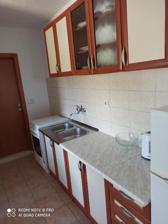 Boni02 Apartment Gdinj Bagian luar foto