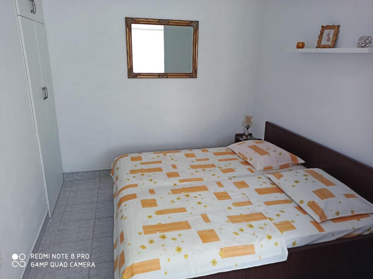 Boni02 Apartment Gdinj Bagian luar foto
